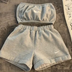 Gray “Nike” Logo Set